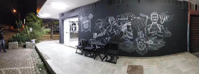 Alugo cadeira , Barbearia taguatinga sul .... para barbeiro ou cabeleireiro .