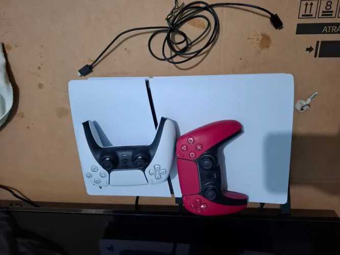 Playstation 5 (NOVÍSSIMO) COM LEITOR
