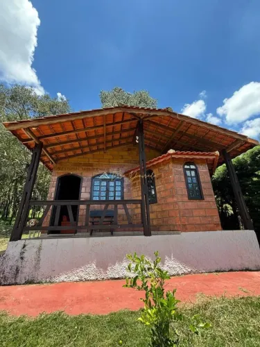 Linda casa à venda em condomínio em Monte Verde - MG