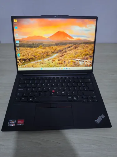 Notebook lenovo thinkpad E14 gen 6 rysen 5 7535u 16gb 256ssd top