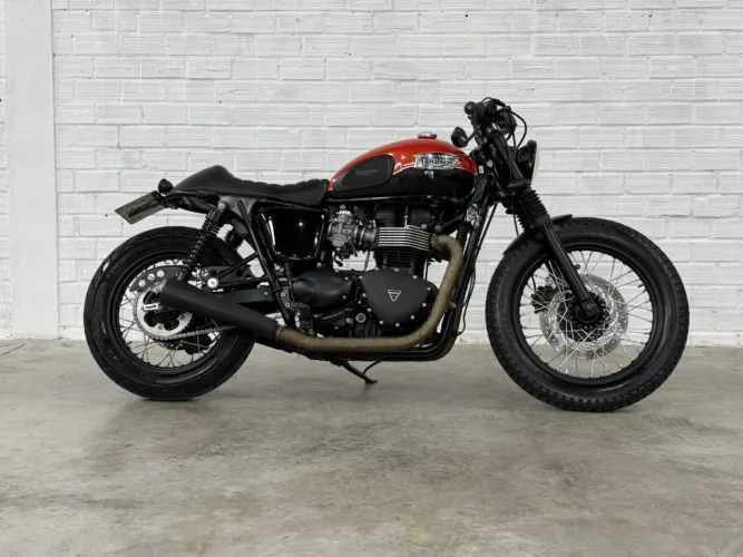 Triumph Bonneville T 100 865 - Cafe Racer Exclusiva