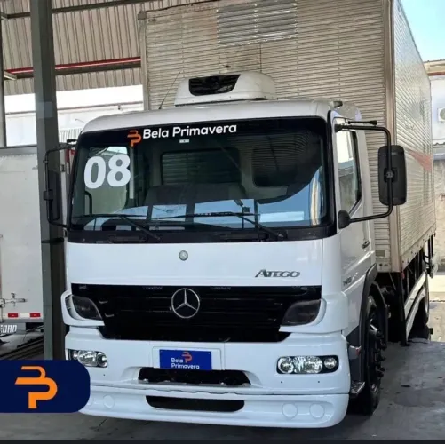 Caminhão MB Atego 1418