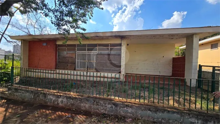 Casa com 4 quartos à venda em Vila xavier (vila xavier) - SP