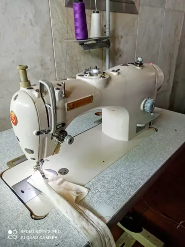 SINGER DIRECTDRIVE RETA INDUSTRIAL ÓTIMA MÁQUINA COSTURA SILENCIOSA TENHO VÍDEO DELA 