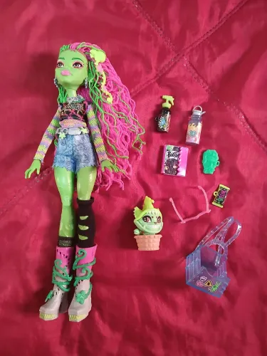 Boneca Vênus monster high g3 Sem caixa