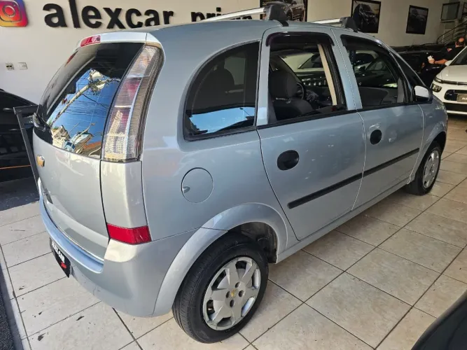 Chevrolet Meriva JOY 1.4 MPFI 8V Econoflex 5P 2011