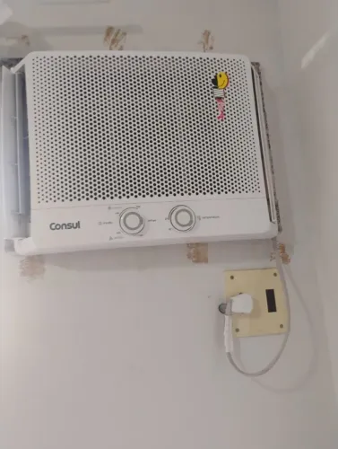 AR CONDICIONADO JANELA