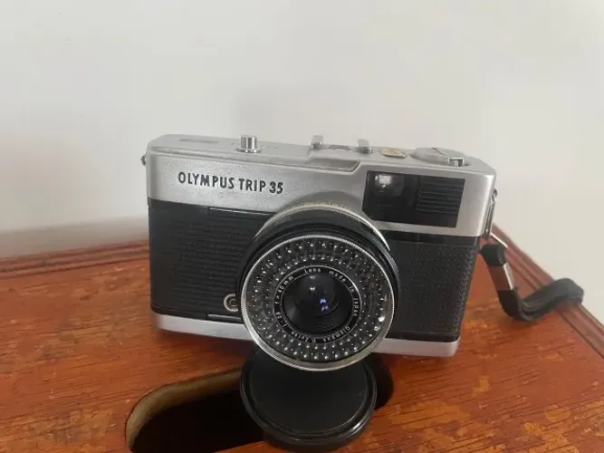 Máquina Fotográfica Olympus Trip 35 
