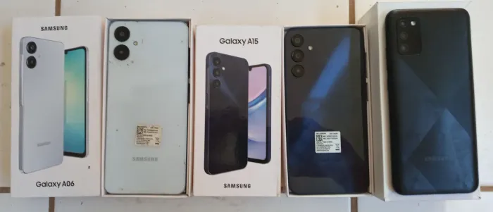 Vendo 03 Samsungs com as telas quebradas