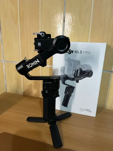 Estabilizador DJI RS 3 Mini