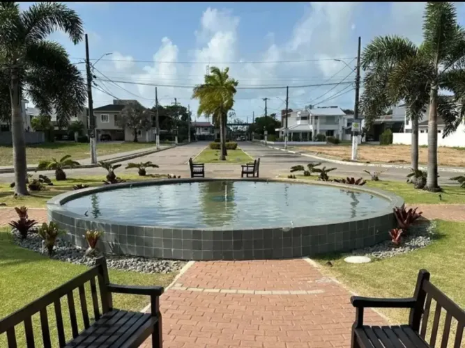 Condomínio Bougainville Lote com 450 M2, Posição Sul,Portal do Sol.