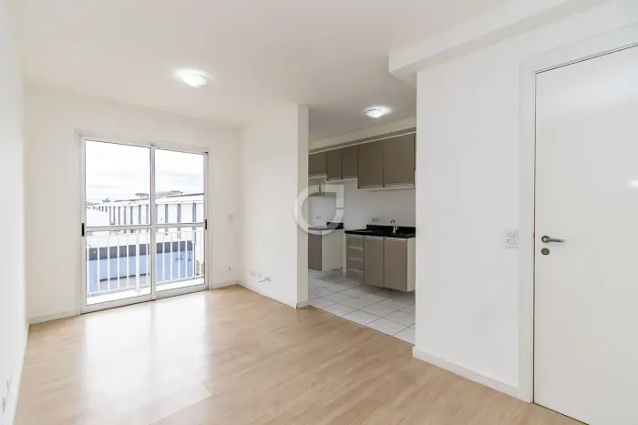 Apartamento para locação no Bacacheri Com 32m² privativos, 2 quartos (1 suíte) | Edifício