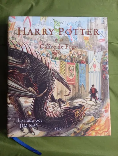 Livro Harry Potter e o Cálice de Fogo Ilustrado