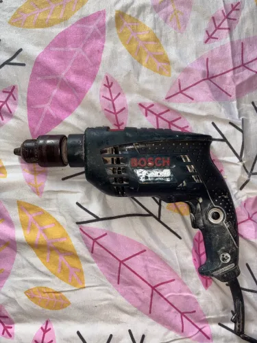 Furadeira Bosch Original com Fio - Usada e Funcionando 100%