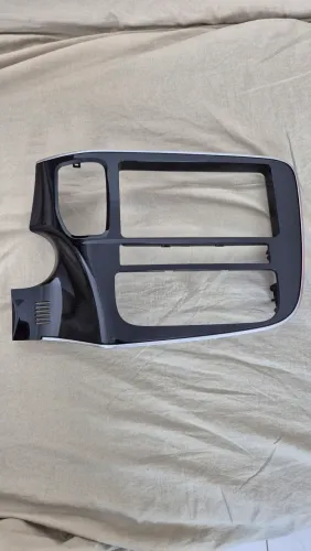 Moldura multimidia original Mitsubishi Outlander