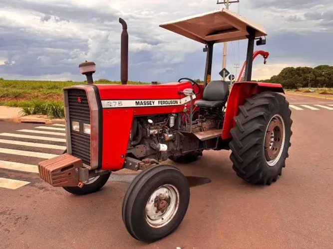 Trator Massey Ferguson 275 1996