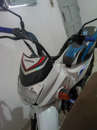 Moto Pop 2025 110 ES (falta 2.500 pra quitar)