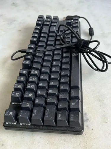 Teclado Mecanico Gamer T-dagger Bora com RGB - Switch Blue e teclas em Double Shot