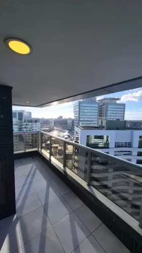 Apartamento com 2/4 para locação no Caminho das Árvores