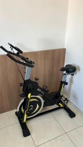 Bicicleta Spinning Com Roda De Inércia De 13kg Wct Fitness Original
