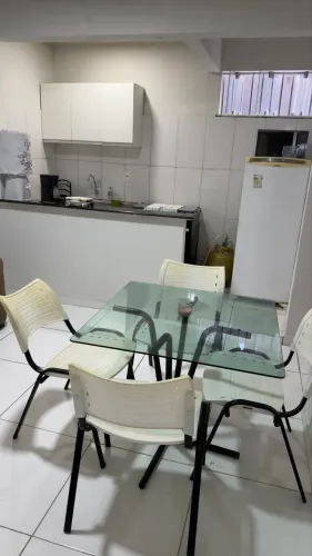 Alugo apartamento 2/4 mobiliado e com utensílios no Centro de Itabuna