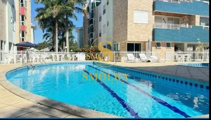 Cobertura com 2 dormitórios sendo 1 suíte, à venda nos ingleses e apenas 90 metros da prai