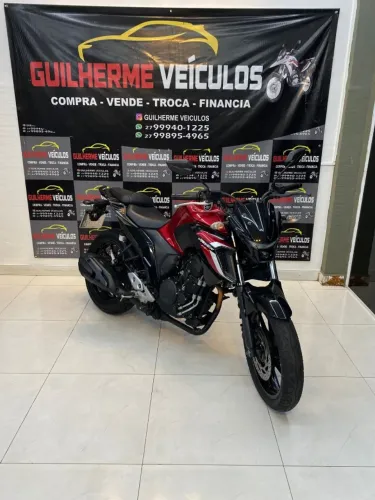 Yamaha FZ-25