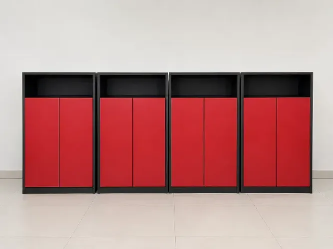Conjunto com 4 Móveis/Balcões Modulares Vermelho e Preto para Escritório, Loja ou Estoque