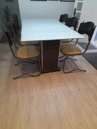 mesa de jantar com 6 cadeiras