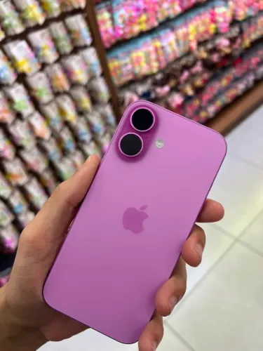 iPhone 16