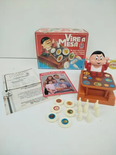 Antigo jogo vire a mesa da estrela anos 80