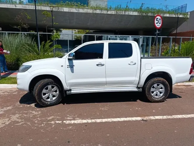 Toyota Hilux CD SR 4X2 2.7 16v/2.7 Flex Aut. 2013