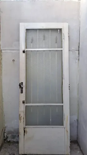 PORTA DE AÇO COM VIDRO - 80x210 - USADA
