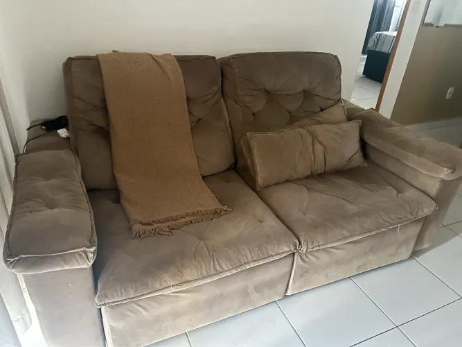 Sofá usado em bom estado