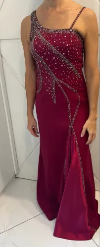 Vendo vestido de festa