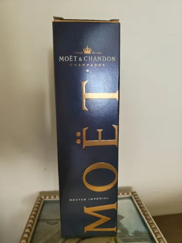Moët & Chandon Nectar Impérial 750 comprado em Paris