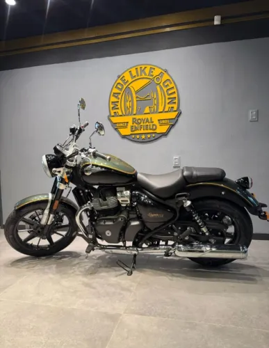 ROYAL ENFIELD SUPER METEOR 650 INTERSTELLAR GREEN 2026 0KM