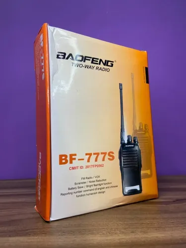 RADIO COMUNICADOR BAOFENG BF-777S COM FONE DE OUVIDO