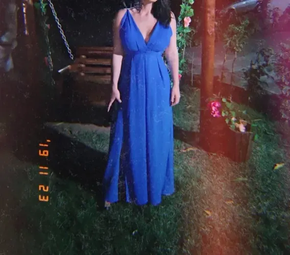 Vestido azul ajustável usado apenas duas vezes
