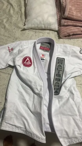 Kimono GB gracie barra tamanho A1 nunca usado branco 