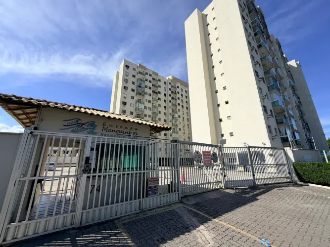 Apartamento no condomínio Enseada Manguinhos 