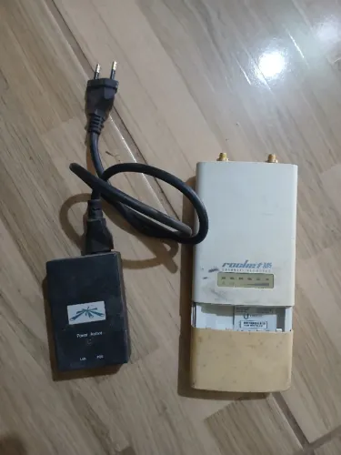 Kit 2x Rádios Airmax Ubiquiti 5 Ghz - Rocket M5 (Usado) com Fonte POE
