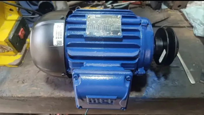 Motor 3CV Weg trifásico 220/380/440