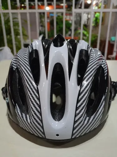 Capacete ciclismo adulto ajustável