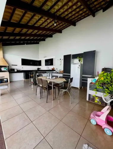 *Casa a venda no bairro Vieiralves