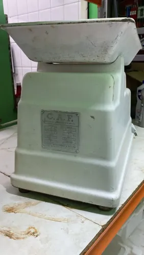 Maquina De moer CAF 22