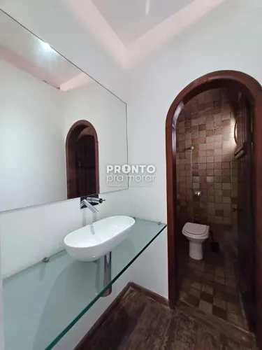 Casa com 6 quartos em Várzea
