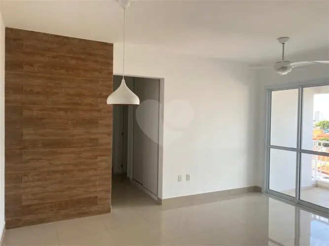 Apartamento à venda com 2 quartos, sendo 1 suíte, no condomínio Edifico Pátio Andaluz, Ind