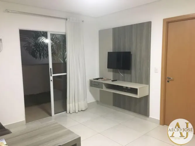 Apartamento térreo com área privativa no Della Rosa 2