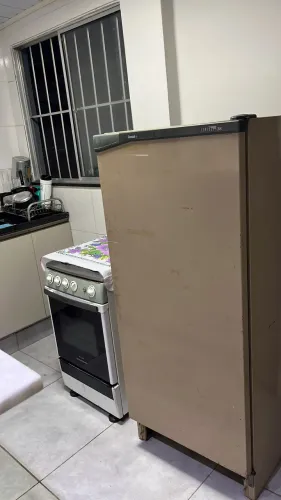 Geladeira Consul + fogão 4 bocas Brastemp
